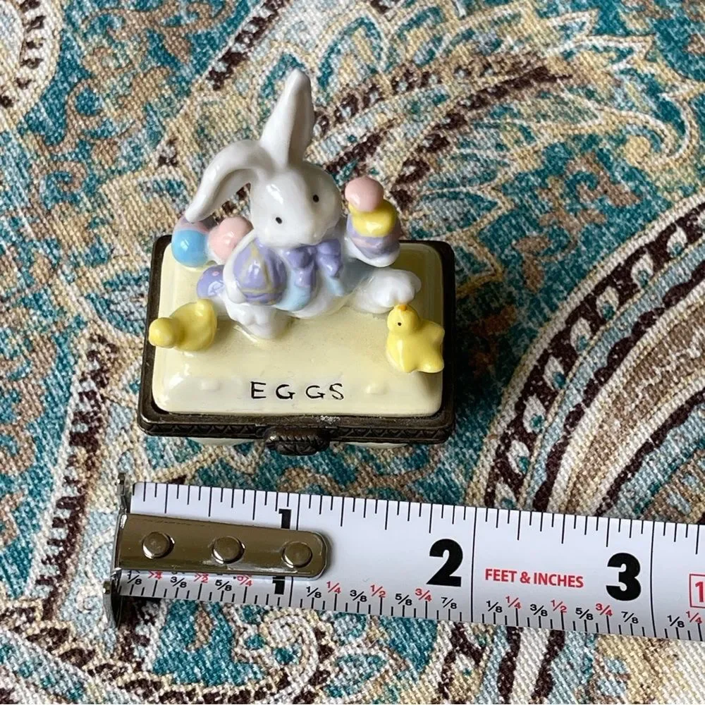 Midwest of Cannon Falls Easter Bunny Eggs Porcelain Hinged Trinket Box